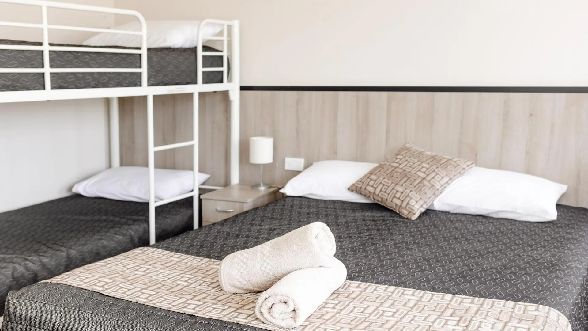 Motel Starline Motor Inn Miles