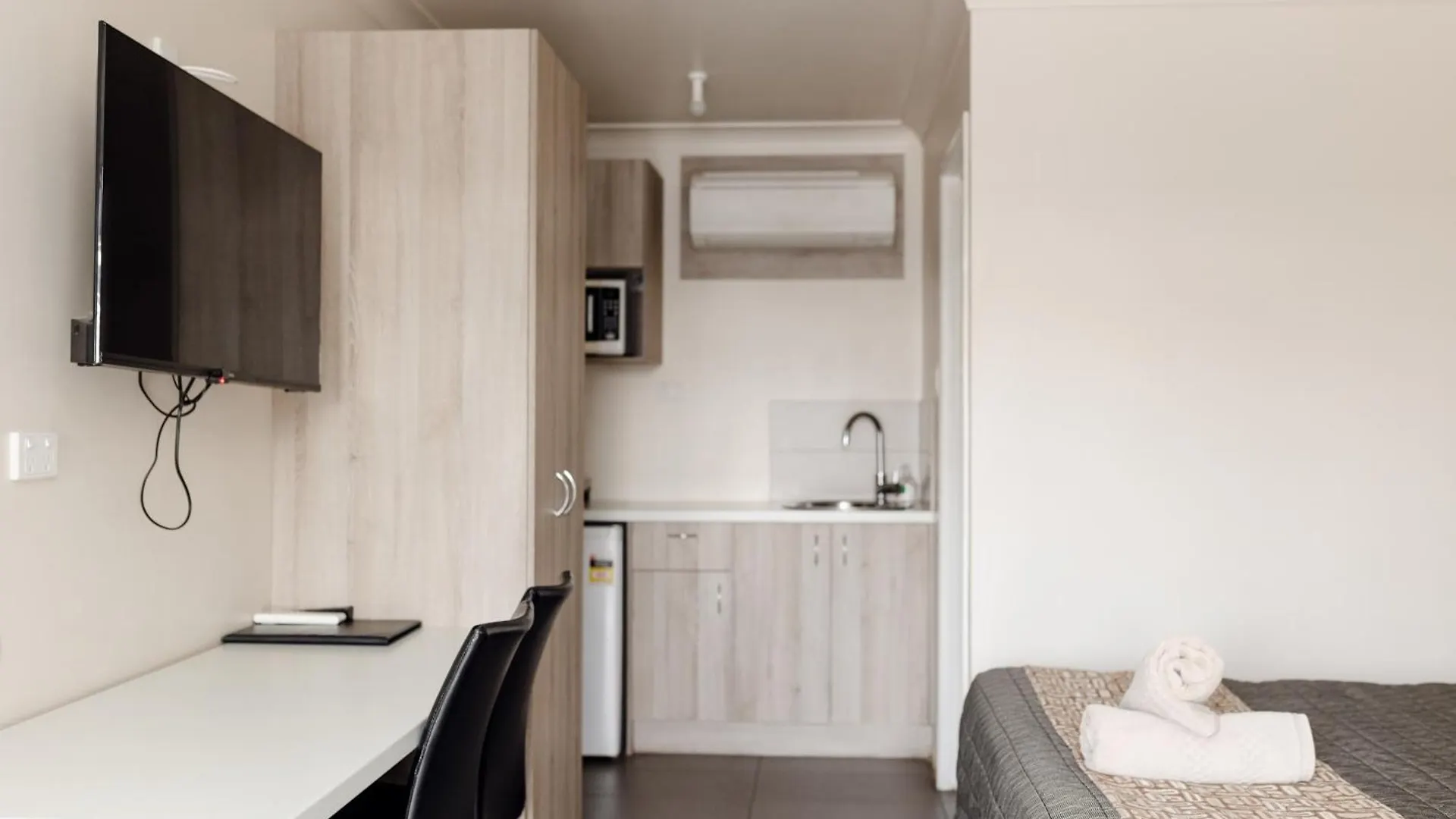 Starline Motor Inn Miles Avustralya